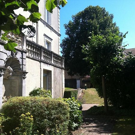 Le Chambord Apartment Cholet Room photo